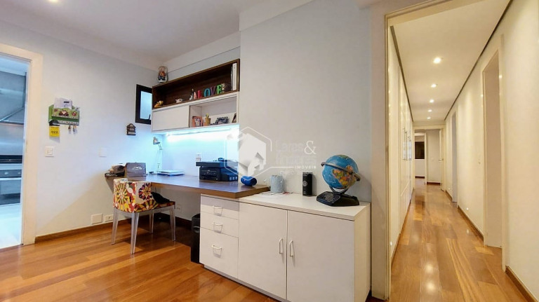 Imagem Apartamento com 4 Quartos à Venda, 246 m² em Itaim Bibi - São Paulo