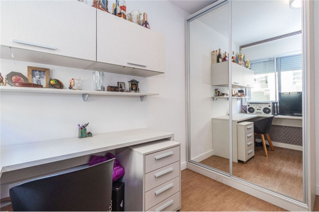 Imagem Apartamento com 2 Quartos à Venda, 66 m² em Auxiliadora - Porto Alegre