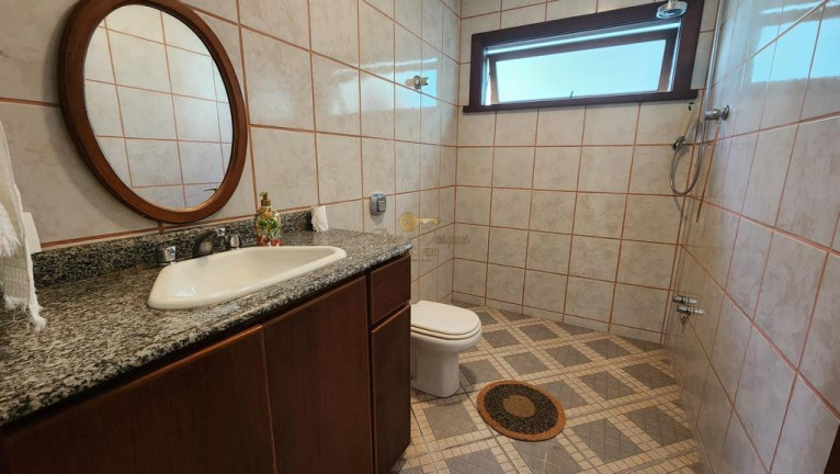 Imagem Casa com 3 Quartos à Venda, 450 m² em Golfe - Teresópolis