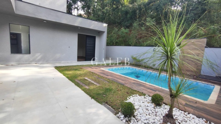 Casa com 4 Quartos à Venda, 190 m² em Parque Residencial Itaguaçu - Atibaia