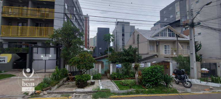 Terreno à Venda, 481 m² em Novo Mundo - Curitiba