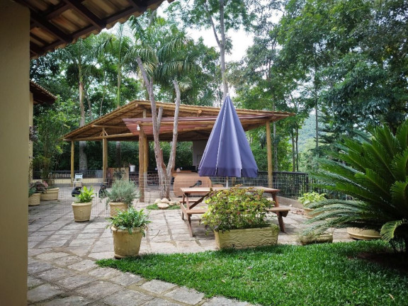 Imagem Casa com 3 Quartos à Venda, 350 m² em Vargem Grande - Teresópolis Imagem Casa com 3 Quartos à Venda, 350 m² em Vargem Grande - Teresópolis