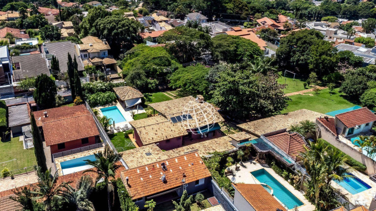 Imagem Terreno à Venda, 2.110 m² em Vila Petrópolis - Atibaia Imagem Terreno à Venda, 2.110 m² em Vila Petrópolis - Atibaia