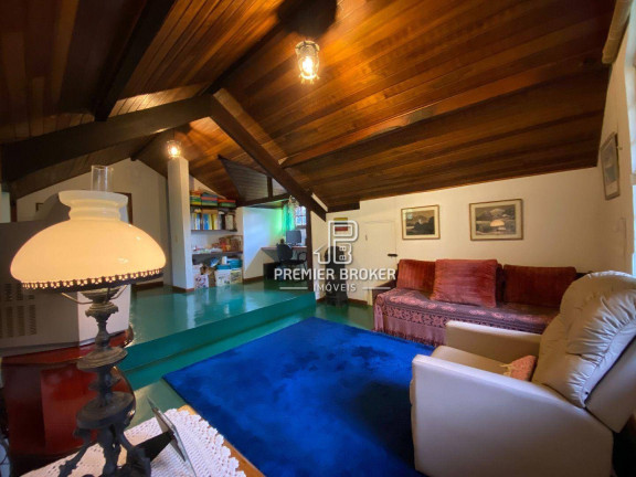 Imagem Casa com 5 Quartos à Venda, 196 m² em Carlos Guinle - Teresópolis Imagem Casa com 5 Quartos à Venda, 196 m² em Carlos Guinle - Teresópolis