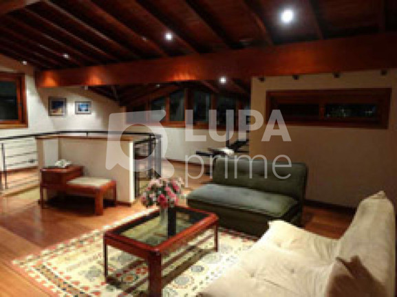 Imagem Casa com 3 Quartos à Venda, 500 m² em Tremembé - São Paulo Imagem Casa com 3 Quartos à Venda, 500 m² em Tremembé - São Paulo