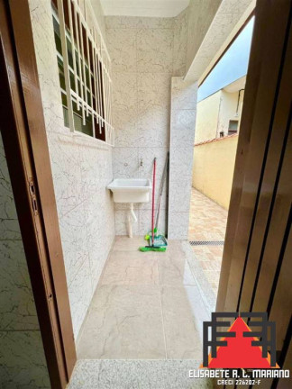 Imagem Casa com 2 Quartos à Venda, 105 m² em Solemar - Praia Grande Imagem Casa com 2 Quartos à Venda, 105 m² em Solemar - Praia Grande