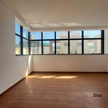 Imagem Apartamento com 3 Quartos à Venda, 135 m²