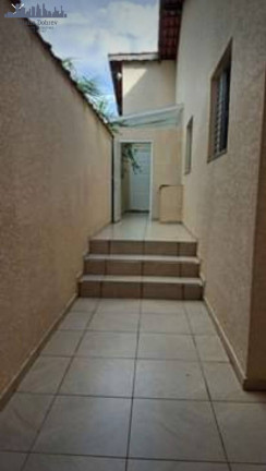 Imagem Casa com 4 Quartos para Alugar,  em Bragança Paulista