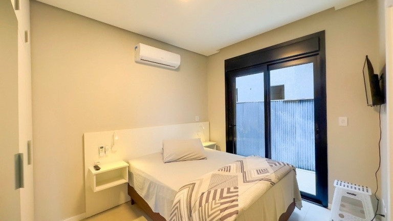 Imagem Casa com 4 Quartos à Venda, 150 m² em Centro - Xangri-lá