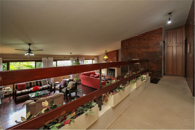 Imagem Casa com 3 Quartos à Venda, 252 m² em Boa Vista - Porto Alegre