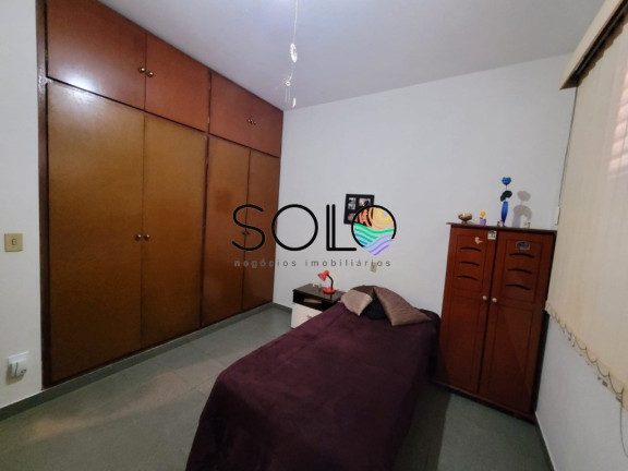Imagem Casa com 3 Quartos à Venda, 230 m² em Centro - Araraquara Imagem Casa com 3 Quartos à Venda, 230 m² em Centro - Araraquara