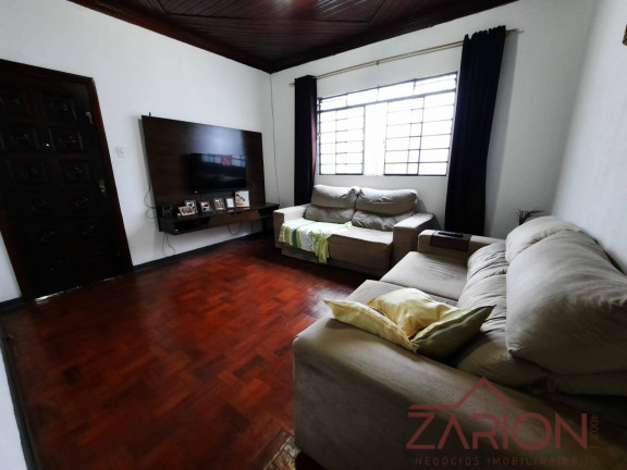 Casa com 4 Quartos à Venda, 313 m² em Jardim Santa Clara - Taubaté