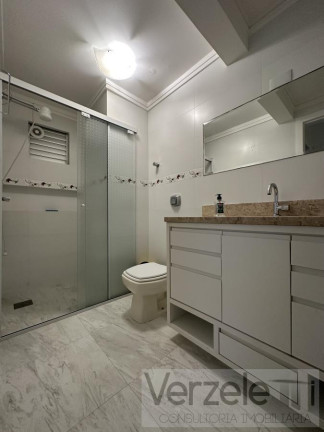 Imagem Apartamento com 3 Quartos para Temporada, 130 m² em Centro - Balneário Camboriú Imagem Apartamento com 3 Quartos para Temporada, 130 m² em Centro - Balneário Camboriú