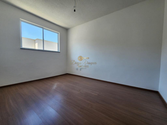 Imagem Apartamento com 2 Quartos à Venda, 54 m² em Pimenteiras - Teresópolis