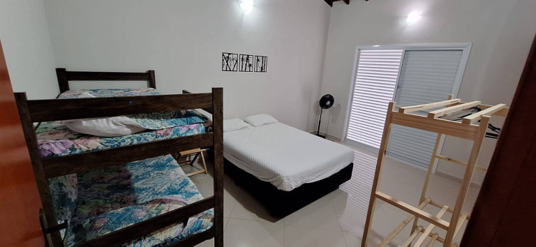 Imagem Casa com 3 Quartos à Venda, 165 m² em Peruíbe