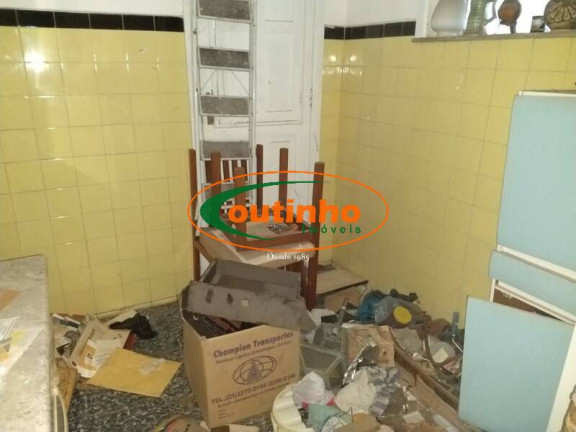 Imagem Casa com 6 Quartos à Venda, 400 m² em Tijuca - Rio De Janeiro Imagem Casa com 6 Quartos à Venda, 400 m² em Tijuca - Rio De Janeiro