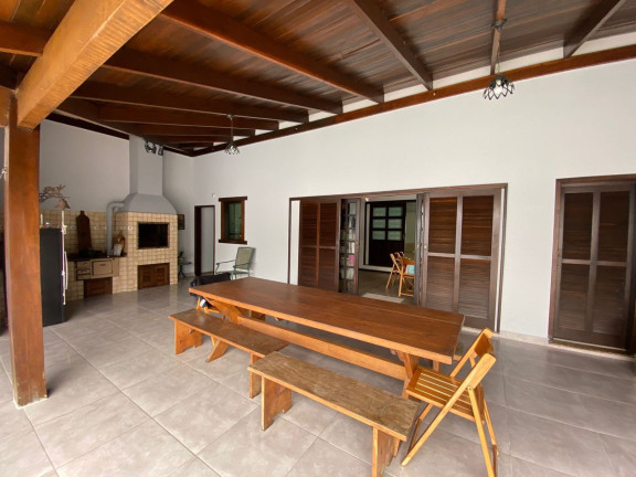 Imagem Casa com 4 Quartos à Venda, 231 m² em São João - Itajaí Imagem Casa com 4 Quartos à Venda, 231 m² em São João - Itajaí
