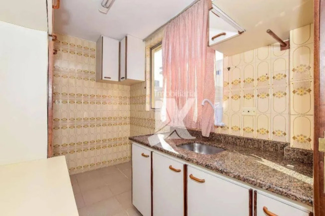 Imagem Apartamento com 2 Quartos à Venda, 52 m² em água Verde - Curitiba