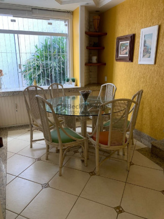 Imagem Casa com 4 Quartos à Venda, em Jardim Amália - Volta Redonda Imagem Casa com 4 Quartos à Venda, em Jardim Amália - Volta Redonda