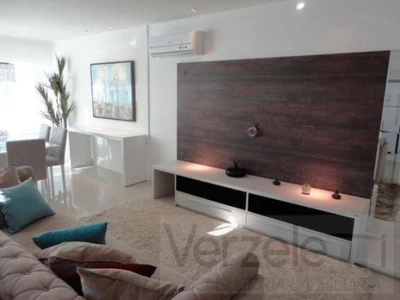 Imagem Apartamento com 3 Quartos à Venda, 130 m² em Centro - Balneário Camboriú