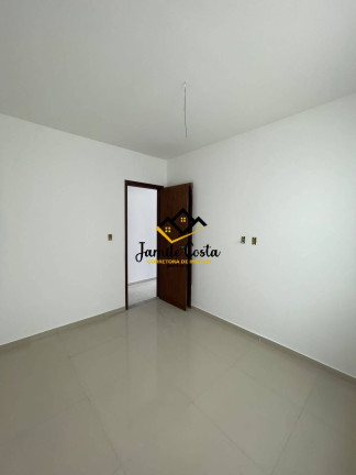 Imagem Casa com 3 Quartos à Venda,  em Mangabeira - Feira De Santana