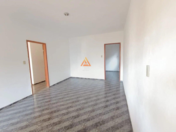 Imagem Casa com 3 Quartos para Alugar, 385 m²