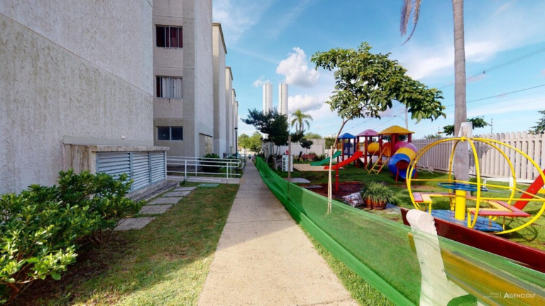 Imagem Imóvel com 2 Quartos à Venda, 40 m² em Cavalhada - Porto Alegre