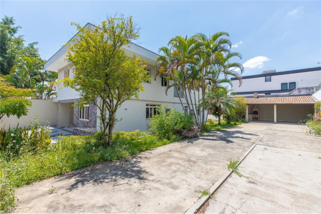 Imagem Casa com 4 Quartos à Venda, em Moema - São Paulo Imagem Casa com 4 Quartos à Venda, em Moema - São Paulo