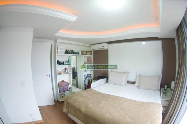 Imagem Casa com 4 Quartos à Venda, 450 m² em Rio Verde - Colombo Imagem Casa com 4 Quartos à Venda, 450 m² em Rio Verde - Colombo