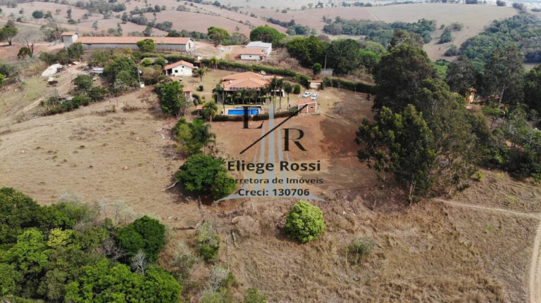 Imagem Chácara à Venda, 240 m² em Itatiba Imagem Chácara à Venda, 240 m² em Itatiba