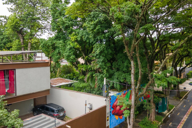 Imagem Terreno à Venda, em Alto De Pinheiros - São Paulo Imagem Terreno à Venda, em Alto De Pinheiros - São Paulo