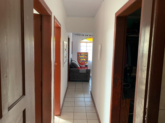 Imagem Casa com 3 Quartos à Venda, em Balneário - Florianópolis Imagem Casa com 3 Quartos à Venda, em Balneário - Florianópolis
