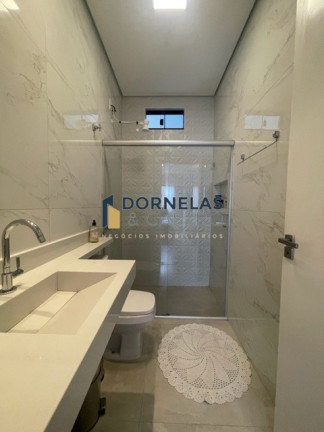 Imagem Casa com 3 Quartos à Venda, 200 m² em Guará I - Brasília Imagem Casa com 3 Quartos à Venda, 200 m² em Guará I - Brasília
