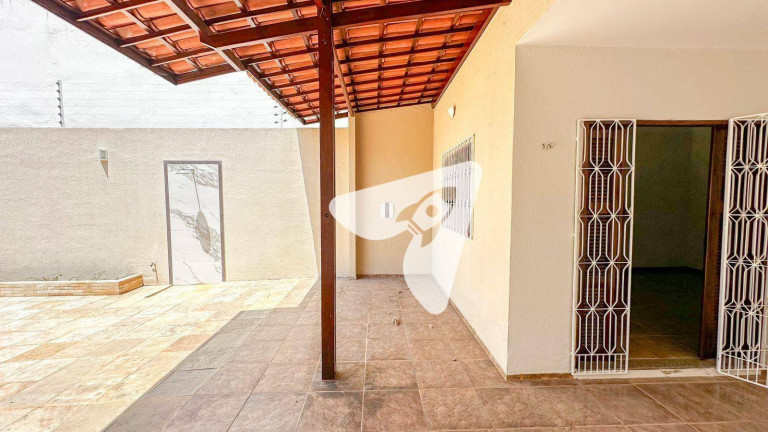 Imagem Casa com 4 Quartos à Venda, 147 m² em Maporanga - Fortaleza