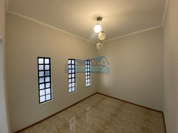 Imagem Casa com 3 Quartos à Venda, 297 m² em Jardim Stabile - Birigui