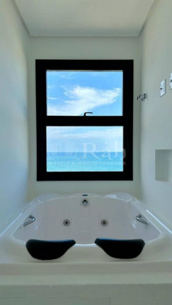 Imagem Apartamento com 4 Quartos à Venda, 180 m² em Meia Praia - Itapema Imagem Apartamento com 4 Quartos à Venda, 180 m² em Meia Praia - Itapema