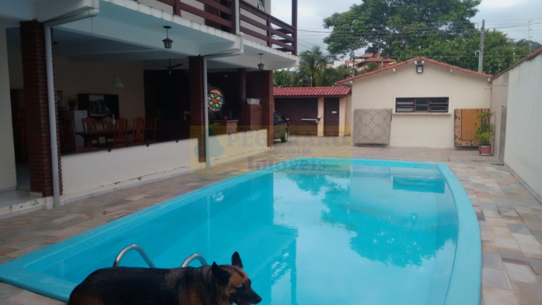 Imagem Sobrado com 4 Quartos à Venda, em Martim De Sa - Caraguatatuba Imagem Sobrado com 4 Quartos à Venda, em Martim De Sa - Caraguatatuba
