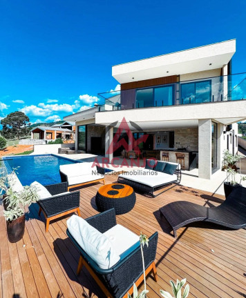 Casa com 4 Quartos à Venda, 450 m² em Piracaia