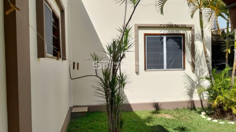 Imagem Casa com 4 Quartos à Venda, 900 m² em Vila Zélia - Lorena Imagem Casa com 4 Quartos à Venda, 900 m² em Vila Zélia - Lorena