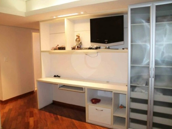 Imagem Casa com 3 Quartos à Venda, em Campo Belo - São Paulo Imagem Casa com 3 Quartos à Venda, em Campo Belo - São Paulo