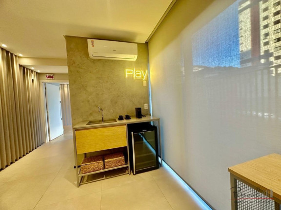 Imagem Apartamento com 1 Quarto à Venda, 63 m² em Centro - Florianópolis