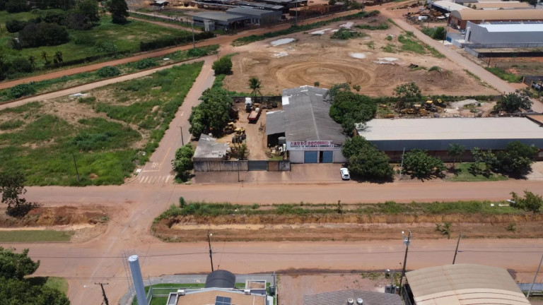 Imagem Galpão à Venda, 800 m² em Distrito Industrial - Sinop Imagem Galpão à Venda, 800 m² em Distrito Industrial - Sinop