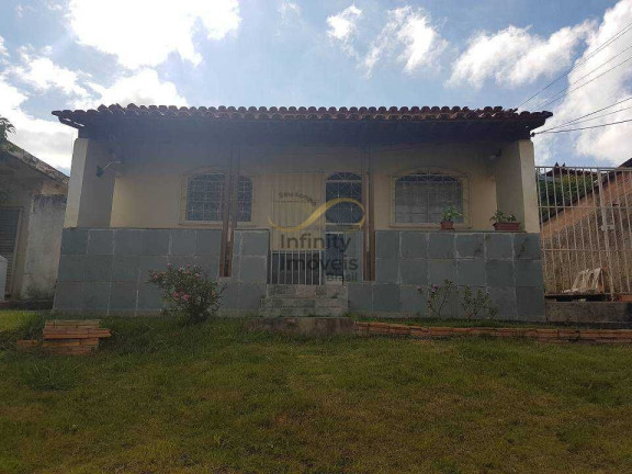 Casa com 3 Quartos à Venda, 217 m² em Paulo Vi - Belo Horizonte