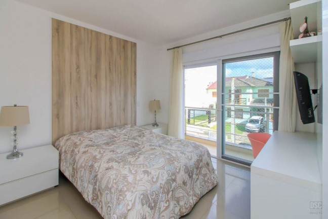 Imagem Imóvel com 3 Quartos à Venda,  em Hípica - Porto Alegre