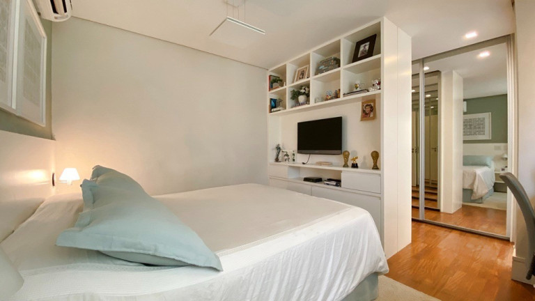 Imagem Imóvel com 3 Quartos à Venda, em Moema - São Paulo Imagem Imóvel com 3 Quartos à Venda, em Moema - São Paulo