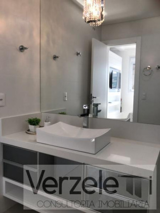 Imagem Apartamento com 4 Quartos à Venda, 150 m² em Centro - Balneário Camboriú Imagem Apartamento com 4 Quartos à Venda, 150 m² em Centro - Balneário Camboriú