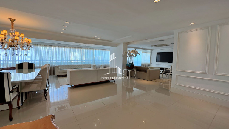 Foto do imóvel Apartamento com 4 Quartos à Venda, 232 m² em Dionisio Torres - Fortaleza