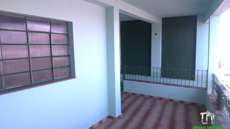 Imagem Casa com 4 Quartos à Venda, 210 m² em Jardim São Cristóvão - Bragança Paulista Imagem Casa com 4 Quartos à Venda, 210 m² em Jardim São Cristóvão - Bragança Paulista