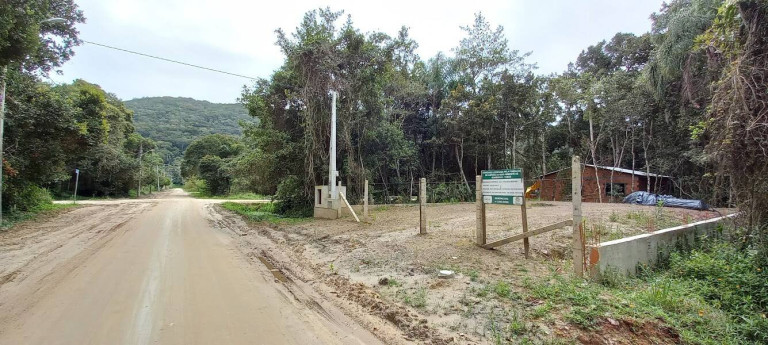 Imagem Terreno à Venda, 300 m² em Mariscal - Bombinhas Imagem Terreno à Venda, 300 m² em Mariscal - Bombinhas