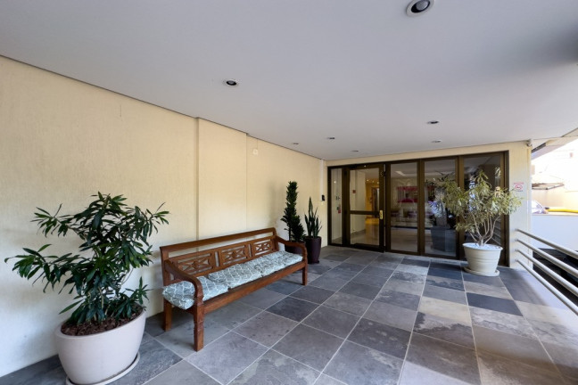 Imagem Imóvel com 3 Quartos à Venda, em Petrópolis - Porto Alegre Imagem Imóvel com 3 Quartos à Venda, em Petrópolis - Porto Alegre
